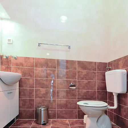 Apartment In With Outdoor Swimming Pool Nin